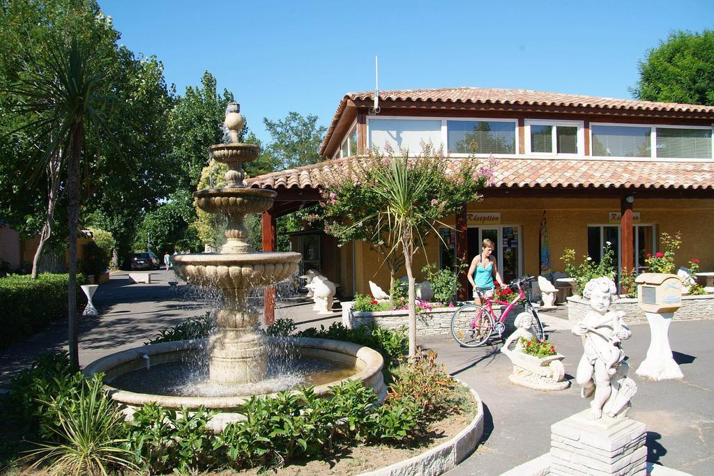 Camping Resort Les Champs Blancs Agde Ngoại thất bức ảnh